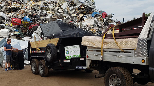 Trash Removal Business Niche - Storage Unit Auctions